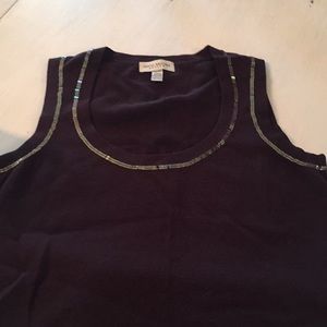 Nice brown with tiny sequins around the neck top